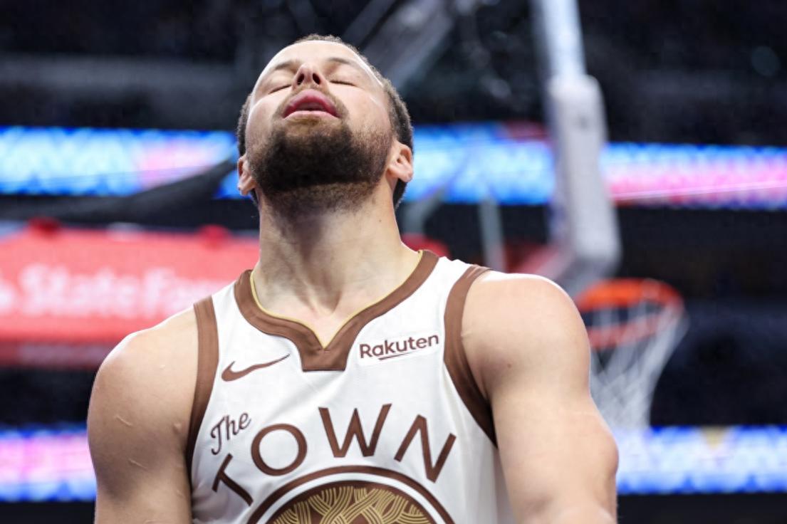 世界杯最新版-再打1场！皮尔斯用19年书写的得分纪录，就要被库里超越了