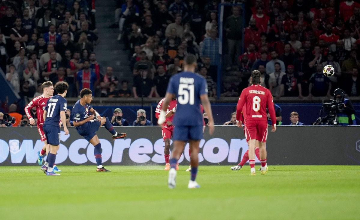 世界杯软件更新-擅打高端局，杜埃生涯至今14场欧冠淘汰赛直接参与11球